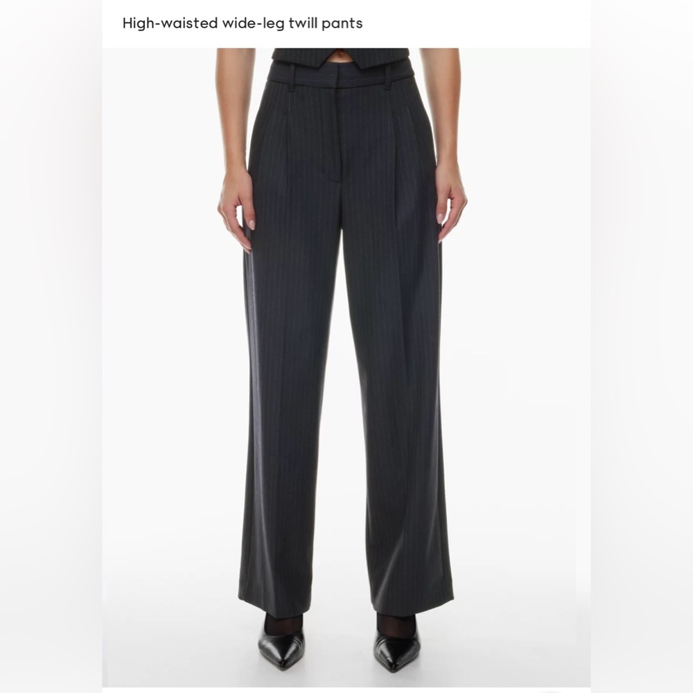 NWT Wilfred effortless pant navy with grey pinstripe size 00
